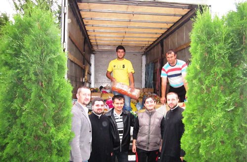 Ajutoare pentru sinistraţii sârbi,  oferite de clujeni şi bistriţeni Poza 78339