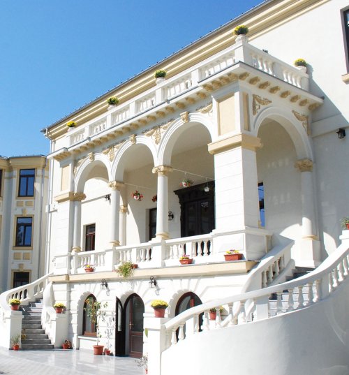 Examen de licenţă la Facultatea de Teologie din Craiova Poza 78280