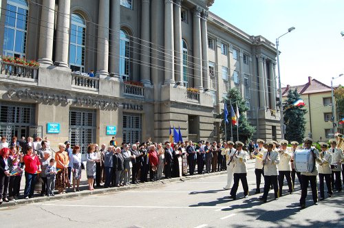 Ziua Drapelului sărbătorită la Timişoara şi Arad Poza 78301