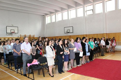Asociaţia de la Hârjaşi-a premiat voluntarii Poza 78225