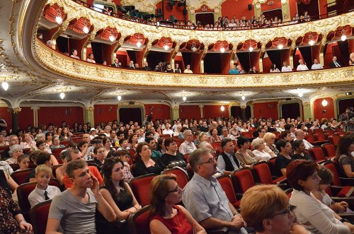 Gala Festivalului „Gavriil Musicescu“, la Teatrul Naţional „Vasile Alecsandri“ Poza 78104