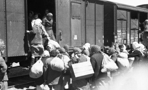 Deportarea basarabenilor sub stăpânirea bolşevică Poza 78068
