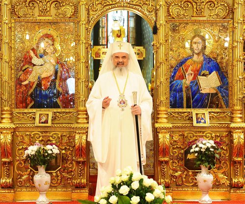 Patriarhul României sărbătoreşte împlinirea vârstei de 63 de ani Poza 77848