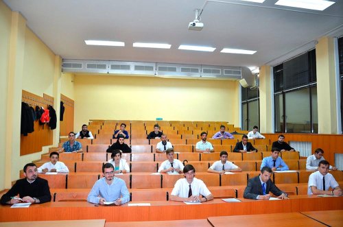 Examen de admitere la Facultatea de Teologie din Timişoara Poza 77717