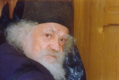 Nicodim Costachi, călugărul cel tăcut şi lucrător al rugăciunii lui Iisus Poza 77722