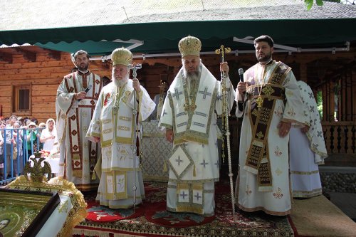 Mănăstirea Lacu Sărat din Brăila şi-a sărbătorit hramul