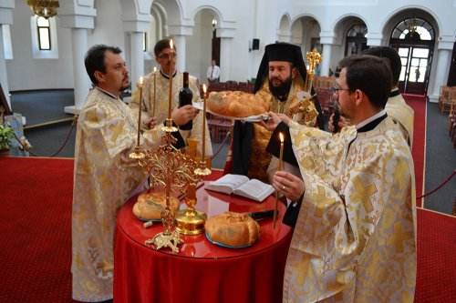 Slujbă de pomenire pentru Patriarhul Teoctist la Caransebeş Poza 77616