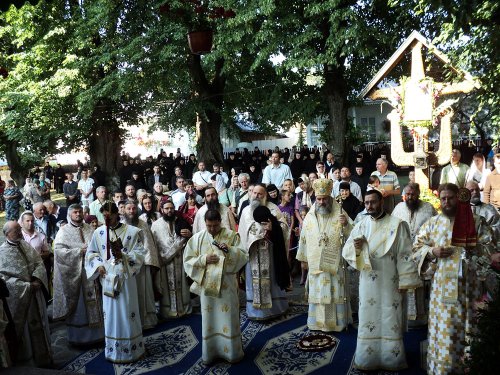 Manifestări religioase închinate Adormirii Maicii Domnului Poza 77342