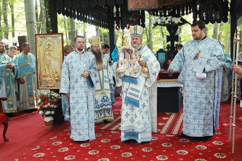 Adormirea Maicii Domnului în Transilvania Poza 77317