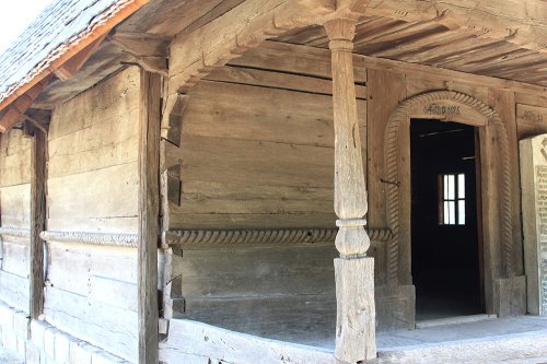 Biserica de lemn din Igoiu, închinată Cuvioasei Parascheva Poza 77213