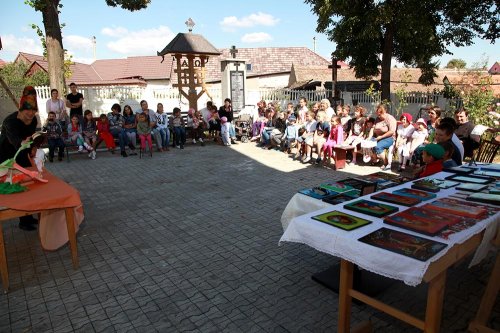 Activităţi cu copiii, la Centrul „Sfântul Nicolae“ din Sibiu Poza 77087