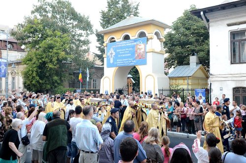 Pelerinaj cu moaştele Sfântului Irodion în lumina Sfintei Cruci Poza 76778