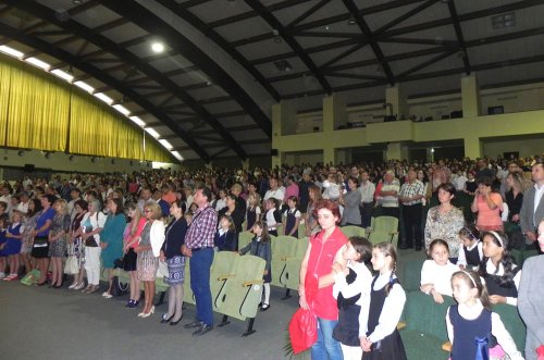 PS Ioachim Băcăuanul, la deschiderea noului an şcolar de la Colegiul „George Apostu“ Poza 76673