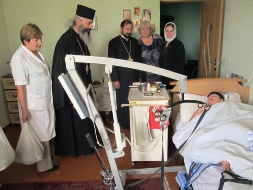 Vizită la azilul pentru invalizi şi pensionari din Chişinău Poza 76601