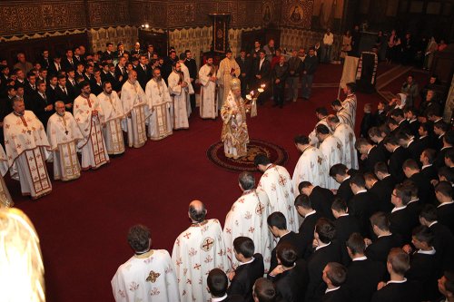 Cinci ani de la ridicarea Eparhiei Dunării de Jos la rang de Arhiepiscopie Poza 76497