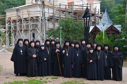 Sinaxa monahală în Eparhia Oradiei, la Mănăstirea Izbuc Poza 76489