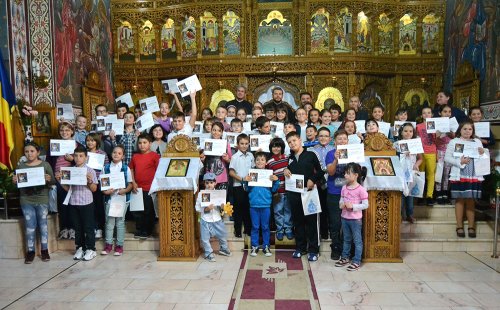 Concurs de cunoştinţe religioase în Parohia Timişoara-Dacia Poza 76011