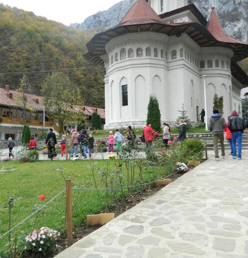 Excursie pentru copiii din Beclean Poza 75889