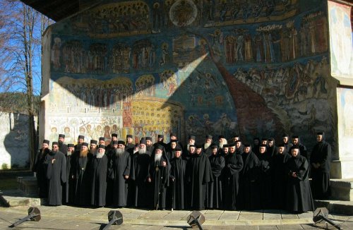 Sinaxa stareţilor şi stareţelor din Arhiepiscopia Sucevei şi Rădăuţilor Poza 75678