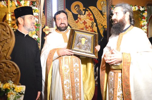 Sfântul Grigorie Palama, sărbătorit în Bucureşti Poza 75536