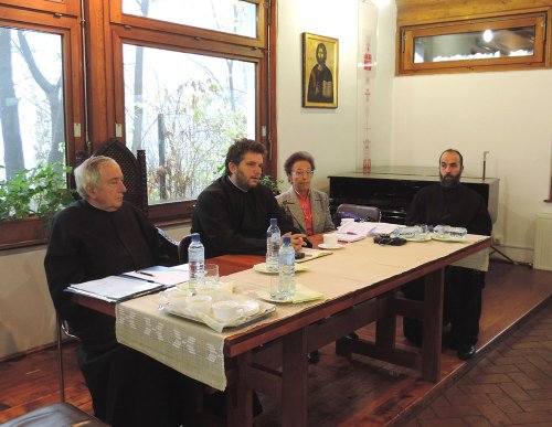 Consfătuire cu profesorii de religie din Câmpina Poza 75325