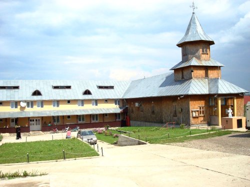 Hramul Sfântului Apostol Andrei în Mitropolia Moldovei şi Bucovinei Poza 75226