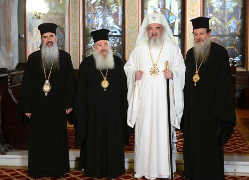 Delegaţie grecească la Patriarhia Română Poza 75165