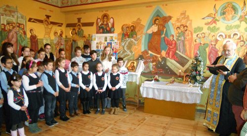 Sărbătoare la Şcoala „Constantin Brâncuşi“ din Cluj Poza 75125