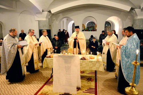 Sărbătoare închinată Sfinţilor Dosoftei şi Lucia, în Bucium Poza 74919