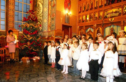 Colindători la Biserica „Naşterea Domnului“ din Cluj Poza 74867