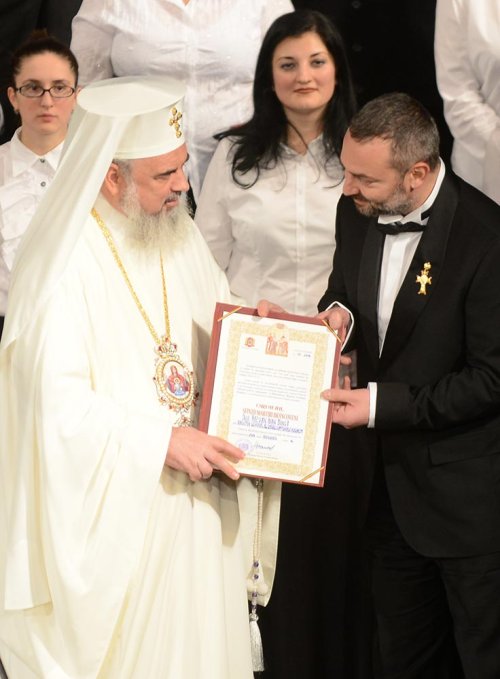 Tradiţionalul concert de colinde „Răsăritul cel de Sus“ al Patriarhiei Române Poza 74836