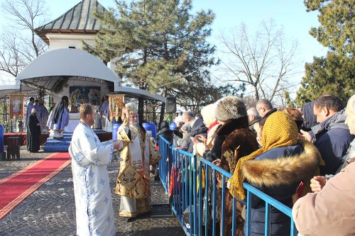 Sărbătoarea Epifaniei în Mitropolia Olteniei Poza 74587