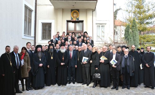 Adunarea eparhială a Arhiepiscopiei Timişoarei Poza 74391