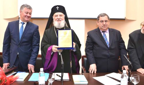 Premiu de excelenţă pentru Arhiepiscopul Târgoviştei Poza 74333