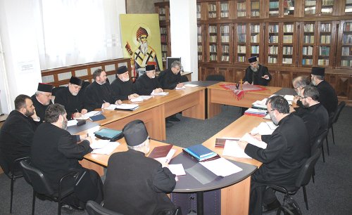 Întruniri administrative în Arhiepiscopia Dunării de Jos Poza 74315