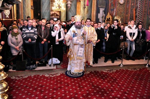 Hramul Seminarului Teologic Ortodox din Bucureşti Poza 74272