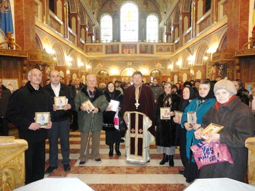 Credincioşii vârstnici sărbătoriţi în Parohia „Valea Cetăţii“ din Braşov Poza 74242