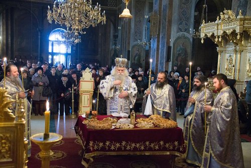 Pomenirea mitropolitului Iosif Naniescu, la 113 ani de la adormire Poza 74235