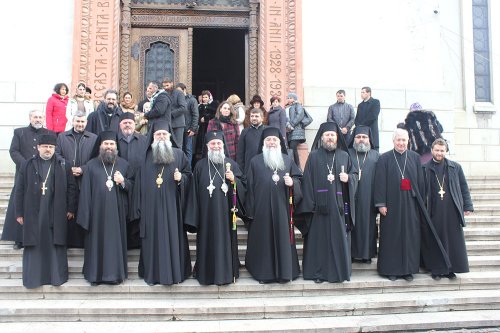 Praznicul Facultăţii de Teologie din Craiova Poza 74130