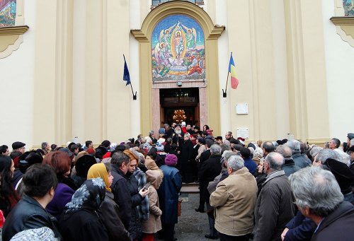 Slujiri arhiereşti şi vizite pastorale Poza 74110