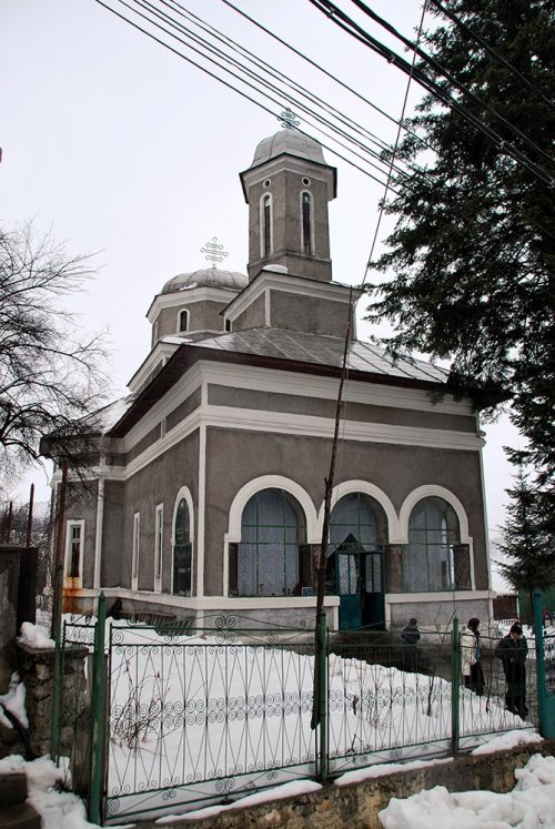 Biserica din Obârşia Cloşani îşi serbează marţi ocrotitorul Poza 73928