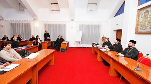 Evaluare în protoieriile Arhiepiscopiei Bucureştilor Poza 73814