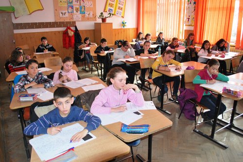 Artiştii olteni susţin educaţia religioasă Poza 73479