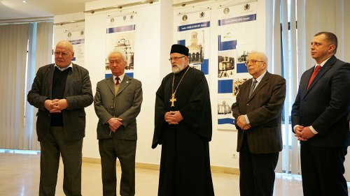 Expoziţie dedicată bisericilor şi monumentelor translate Poza 73248