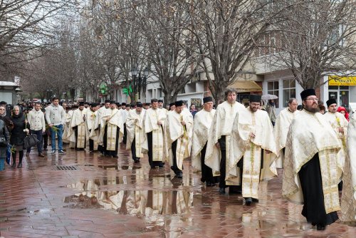 Pelerinaj în ajun de Florii, la Iaşi Poza 72824