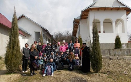 Activităţi catehetice în Parohia Ciutura Poza 72589