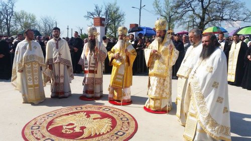 Sfinţirea Altarului de vară al Mănăstirii Pantocrator Poza 72466