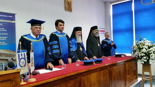 Simpozion internaţional de teologie la Alba Iulia Poza 72312