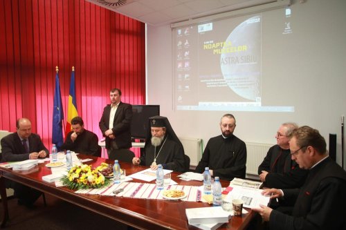 Conferinţă despre patrimoniul religios, la Sibiu Poza 72112