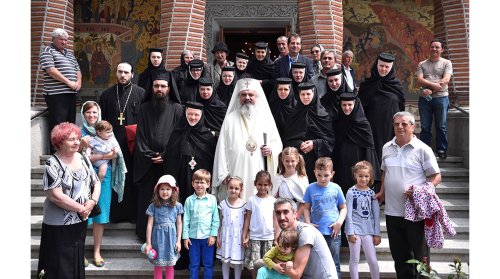 Patriarhul României la Mănăstirea Samurcăşeşti Poza 72063